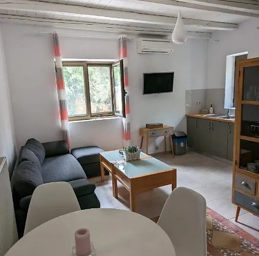 Villa Magnificent, Authentic Private And The Kardamyli