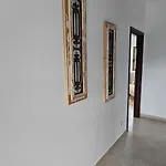 Magnificent, Authentic Private And The 카르다밀리